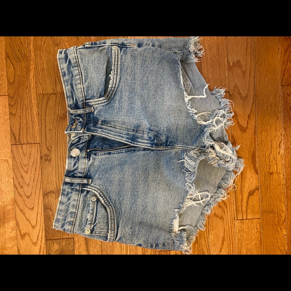 ZARA HIGH RISE SHORTS